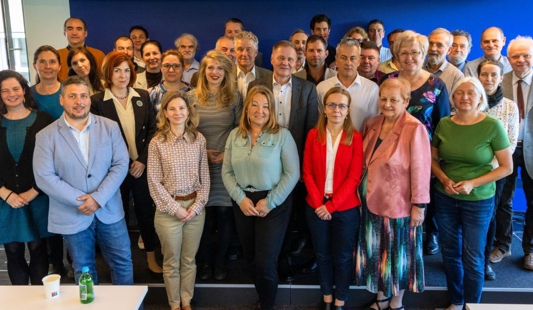 Civil kezdeményezés indult a Magyar Vidéki Paktum létrehozására